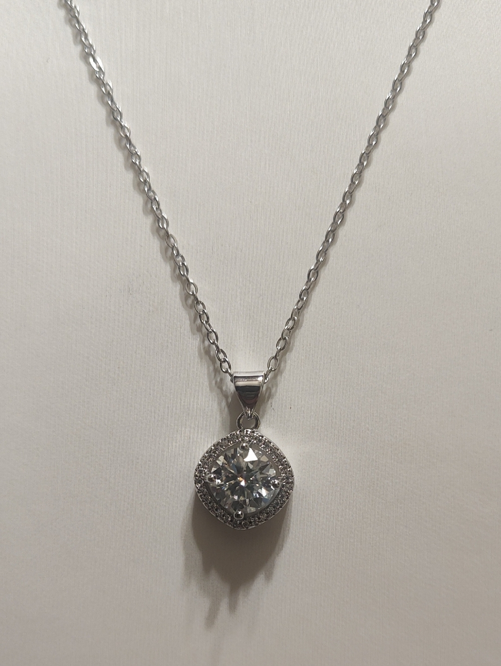 2.0 Ctw VVSD Color Moissanite Halo Pendant Sterling Silver 18 K Plated Necklace